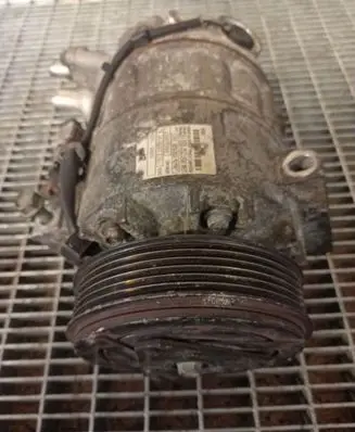 Nissan Qashqai Air conditioning (A/C) compressor (pump) 926001GZ0A MR20DE