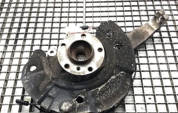 BMW 7 F01 F02 F03 F04 Front wheel hub spindle knuckle