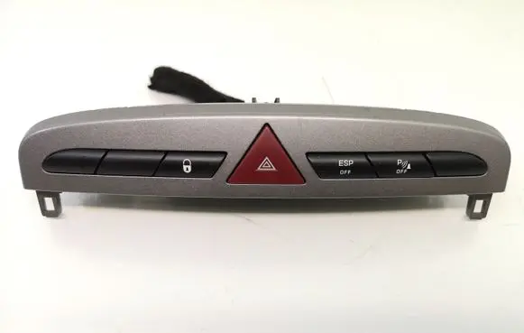 Peugeot 308 Hazard light switch 9659417477