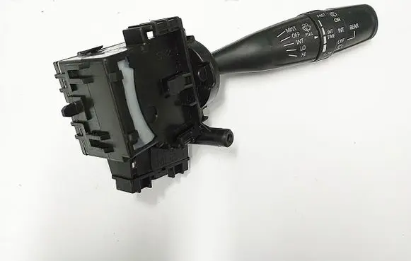 Suzuki Swift II Tailgate/trunk/boot open switch 