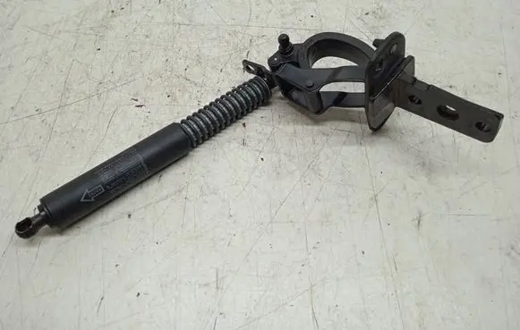 Volvo V70 Tailgate/trunk/boot hinge 31218425