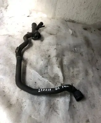 Audi Q3 8U Engine coolant pipe/hose 5n0122157am
