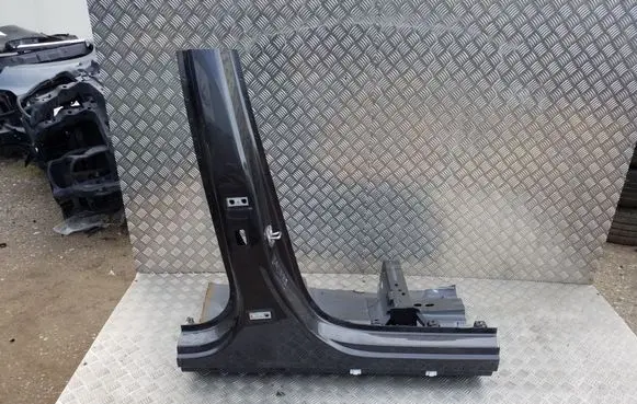 Volvo XC60 Pillar (middle) 