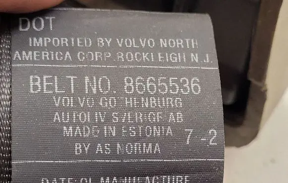 Volvo V50 Rear seatbelt 8665536