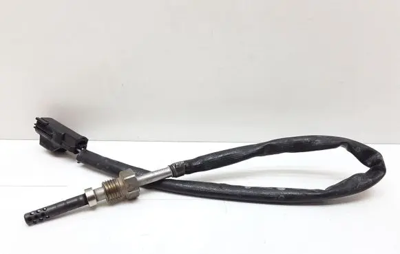 Volvo XC90 Exhaust gas pressure sensor 30751456A