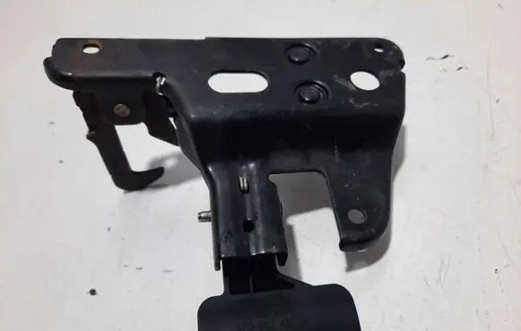 Audi A6 S6 C6 4F Engine bonnet/hood lock/latch loop/hook 4F0823480B