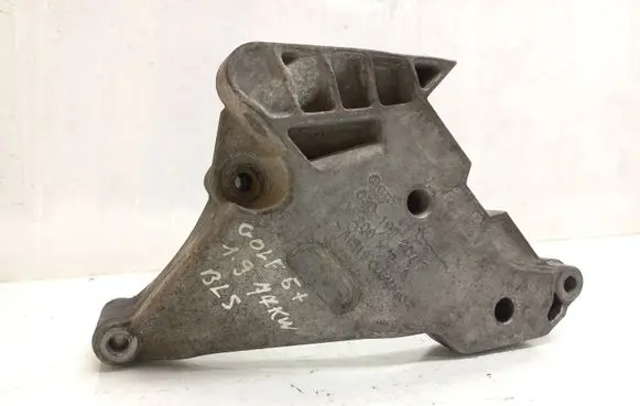Volkswagen Golf Plus Engine mounting bracket 03F199207F