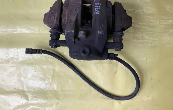 Mercedes-Benz B W245 Rear brake caliper A1694201483 276x22