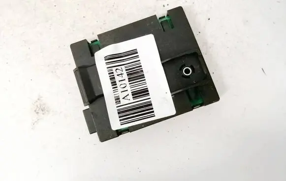 Mercedes-Benz A W169 Antenna control unit a1698200475