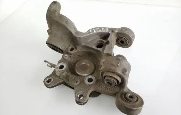 Rear wheel hub spindle/knuckle