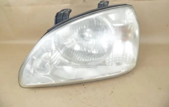 KIA Carens II Headlight/headlamp