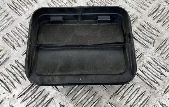Tesla Model X Quarter panel pressure vent B280B62