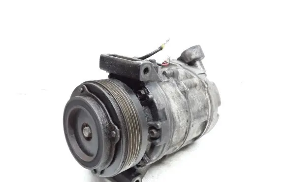 Volvo XC60 Air conditioning (A/C) compressor (pump)