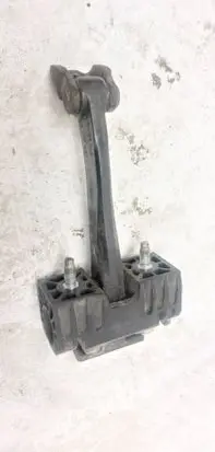 Opel Astra H Rear door check strap stopper 13107851
