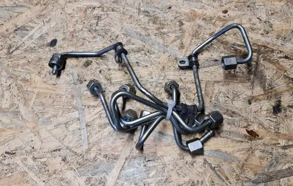 Audi A6 S6 C6 4F Fuel injector supply line/pipe 110216U321 U321