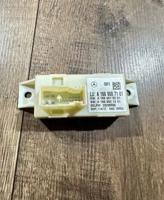 Mercedes-Benz C W204 Light module LCM A1669007101 A1669010201