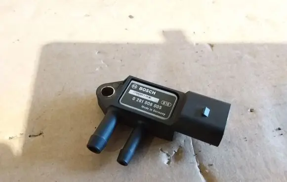 Exhaust gas pressure sensor