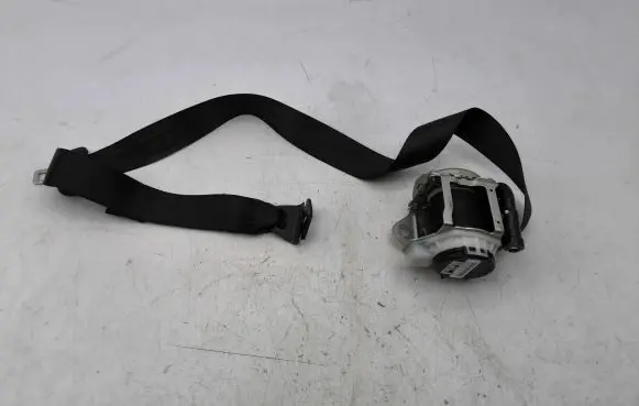 Audi A1 Rear seatbelt 30995669G48ac KR14M1517D