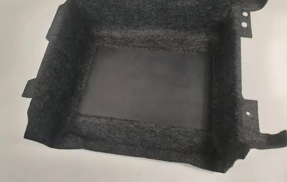 Chrysler Town u0026 Country V Second row seat mat 1VG42VXLAA