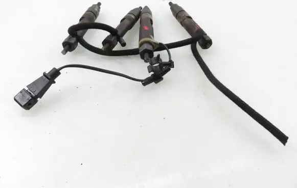 Skoda Octavia Mk1 (1U) Fuel injectors set 038130202A 038130202B