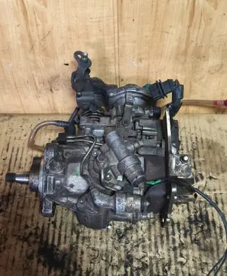Renault Espace III Fuel injection high pressure pump 0460494451