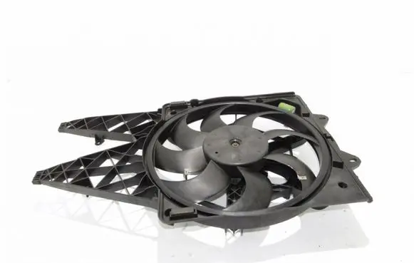 Alfa Romeo Giulietta Radiator cooling fan shroud 837902200