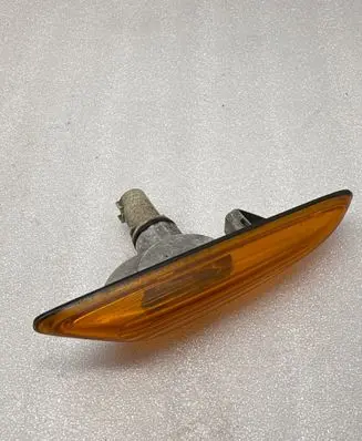 BMW 3 E46 Front fender indicator light 6911368
