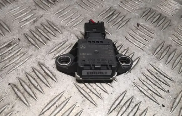 Mercedes-Benz E A207 Acceleration sensor 0009059101 A0009059101