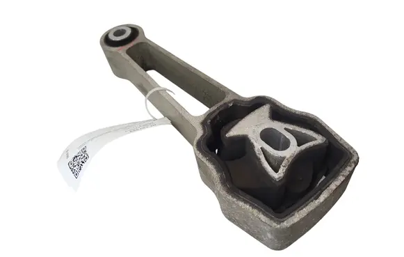 Volvo V60 Engine mount bracket