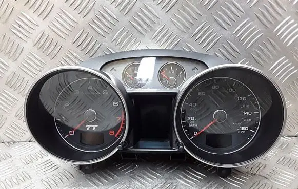 Audi TT TTS Mk2 Speedometer (instrument cluster) 8J0920980C