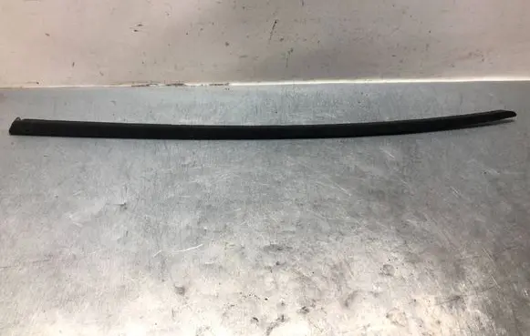 Audi A3 S3 8V Windshield trim 8V3854328C