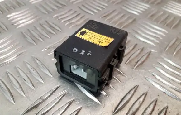 Hyundai Santa Fe Oil pressure relay 9477027920