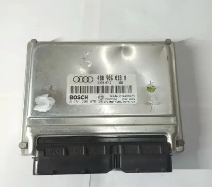 Audi A4 S4 B5 8D Engine control unit/module 4B0906018M 0261206875