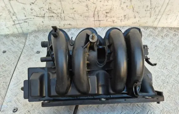 Dacia Sandero Intake manifold 8200647806B