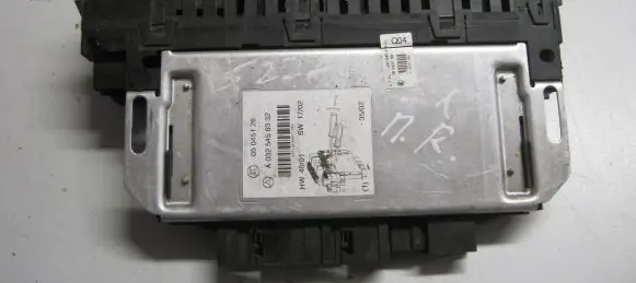 Mercedes-Benz S W220 SAM control unit A0325458332