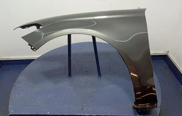 Ford Mondeo MK I Fender 