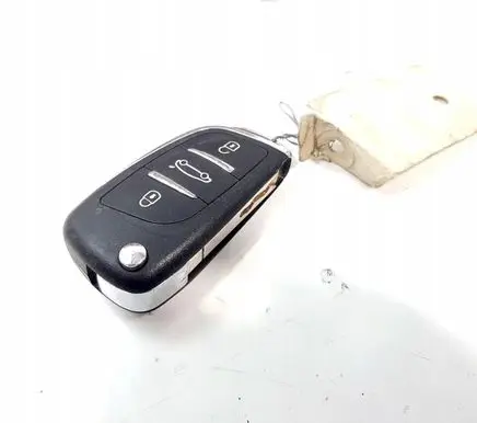 Citroen C4 Aircross Ignition key/card 