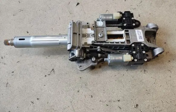 Mercedes-Benz C W205 Steering wheel axle A2054603916