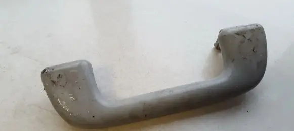 Toyota Avensis T270 Front interior roof grab handle 11010374