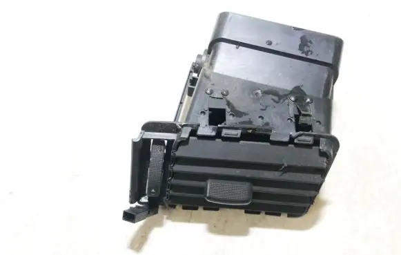 Audi A6 S6 C5 4B Dash center air vent grill 4b1820901