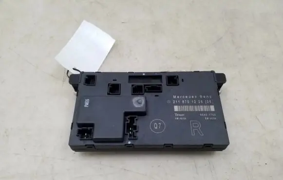 Mercedes-Benz E W211 Door control unit/module A2118701226
