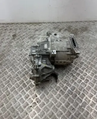Dacia Spring Electric car motor 290K28780R 4DB401 P00C1F7