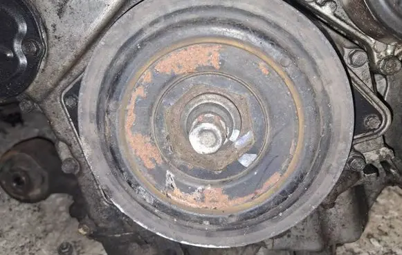 Honda FR-V Crankshaft pulley
