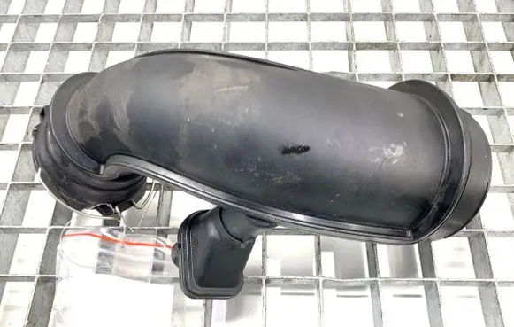 BMW 5 G30 G31 G38 Intercooler hose/pipe 7852385