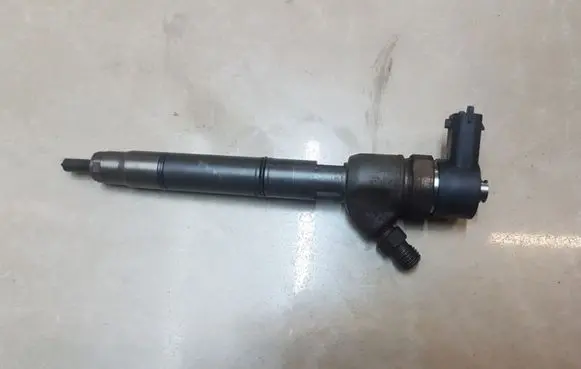 KIA Ceed Fuel injector 0445110320