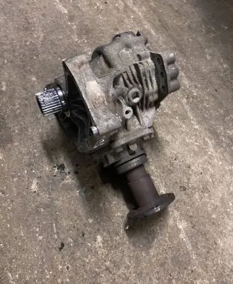 Nissan Navara D40 Front differential 