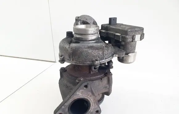 Mercedes-Benz E W212 Turbo A2C53302706