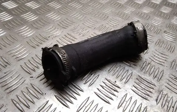 Intercooler hose/pipe