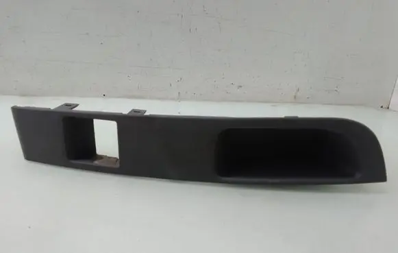 Nissan Micra Front door window switch trim 80991