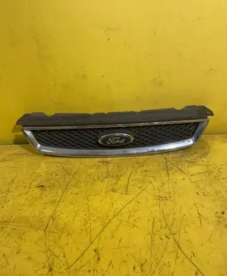 Ford Focus Front grill 4M518136AE